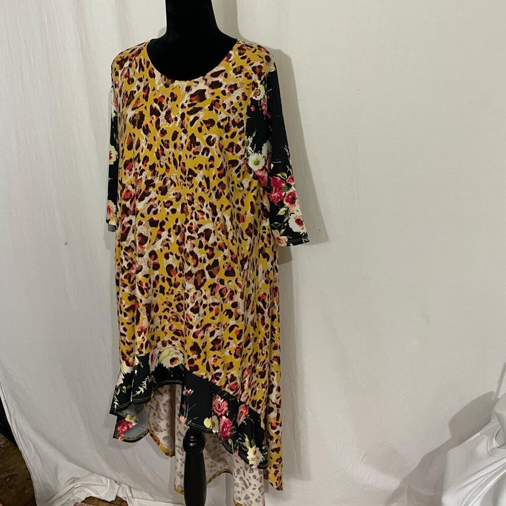 Zadie B's Leopard High-Low Dress - Picture 2 of 5